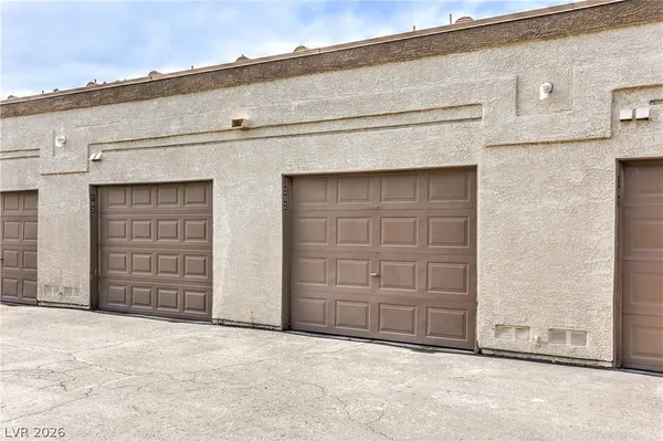 $1,510 | 3637 Ian Thomas Street, Unit 202, Las Vegas, NV 89129