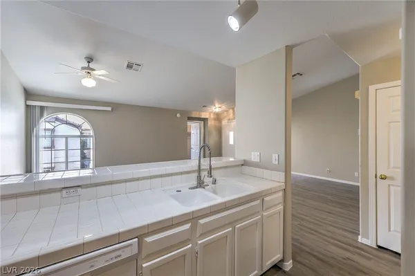 $1,510 | 3637 Ian Thomas Street, Unit 202, Las Vegas, NV 89129