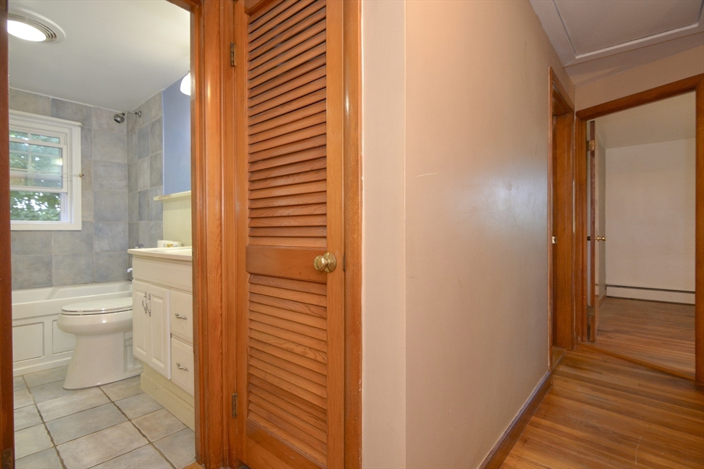 8 Clearwater Road Peabody, MA 01960 - Photo 14 of 33 Gallery Image 14