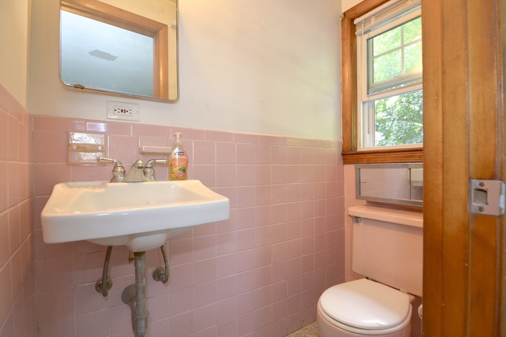 8 Clearwater Road Peabody, MA 01960 - Photo 23 of 33 Gallery Image 23
