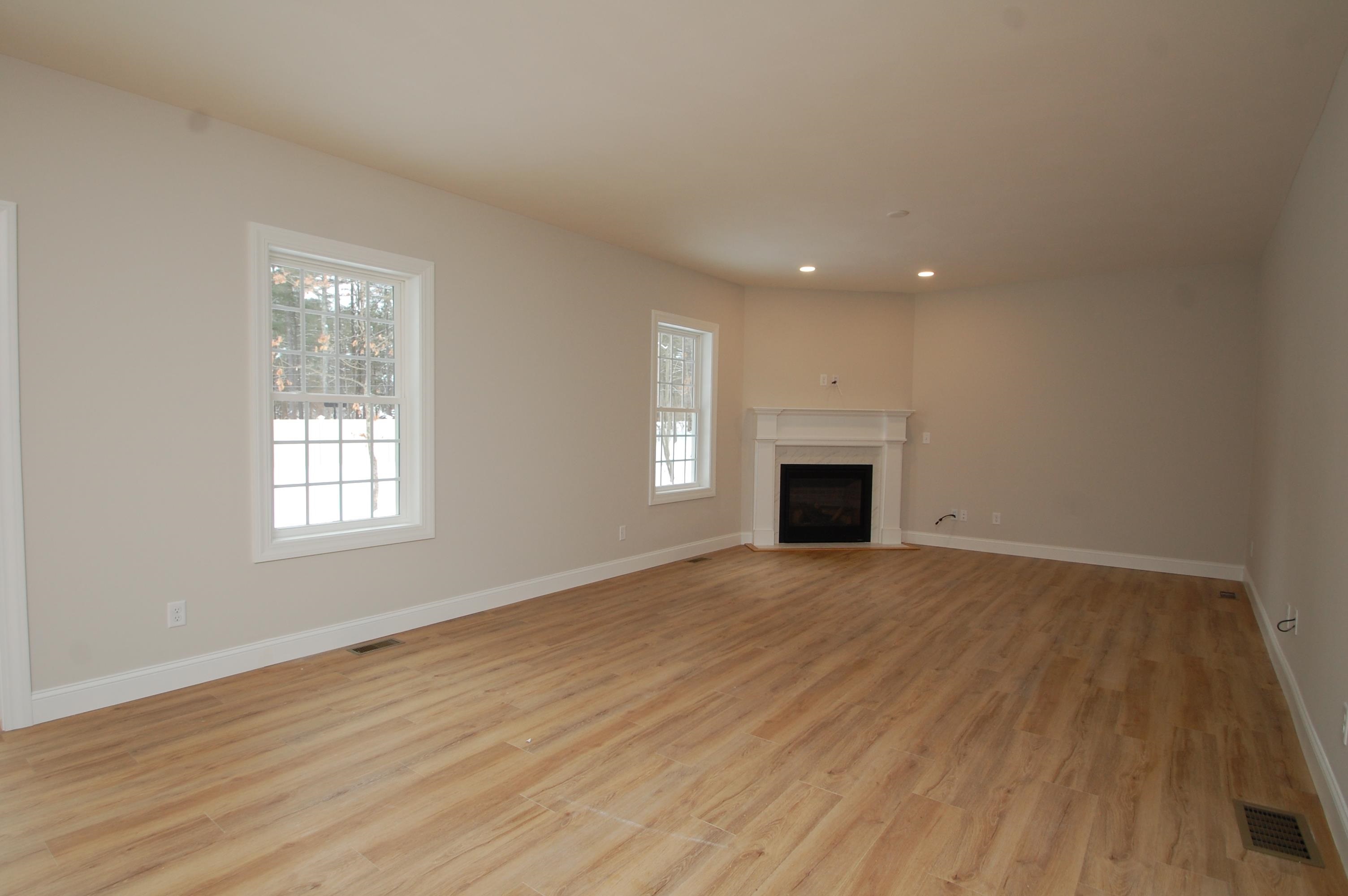 21 Reeds Ferry Way Merrimack, NH 03054 - Photo 5 of 15