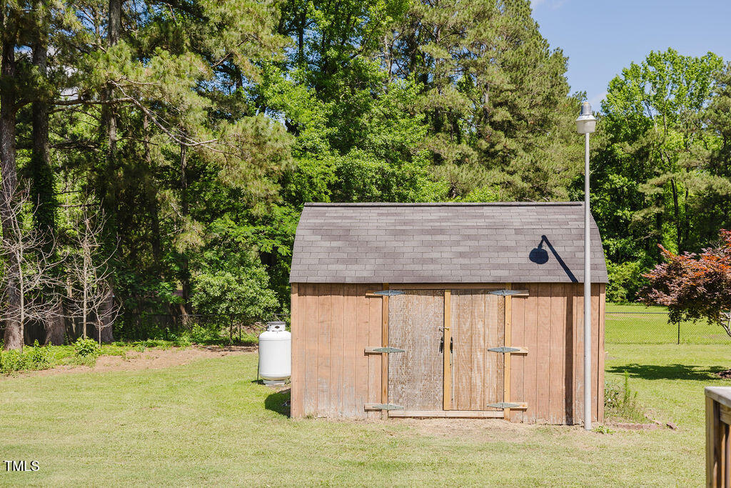 64 Red House Road Smithfield, NC 27577 - Photo 21 of 23 barn-1