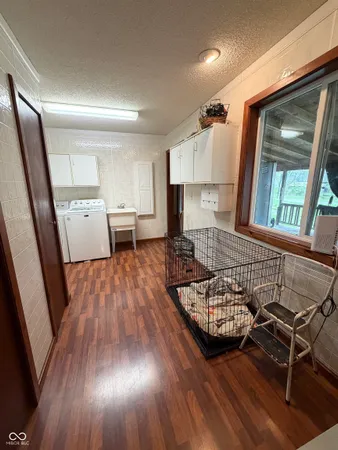 $259,900 | 686 East Wood Avenue, Clinton, IN 47842