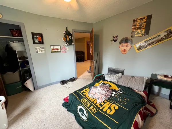 $259,900 | 686 East Wood Avenue, Clinton, IN 47842