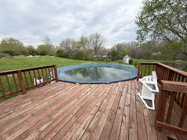 $259,900 | 686 East Wood Avenue, Clinton, IN 47842