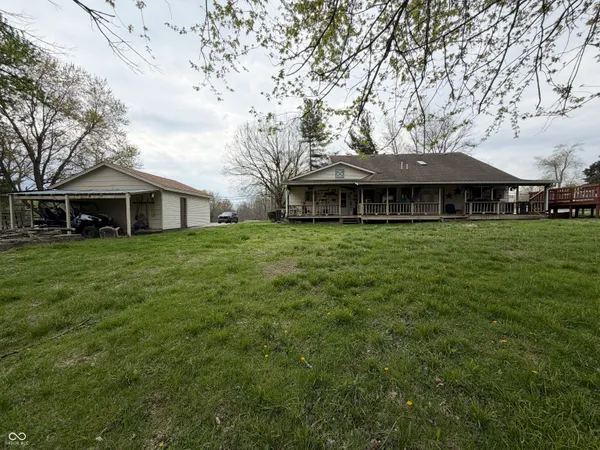 $259,900 | 686 East Wood Avenue, Clinton, IN 47842
