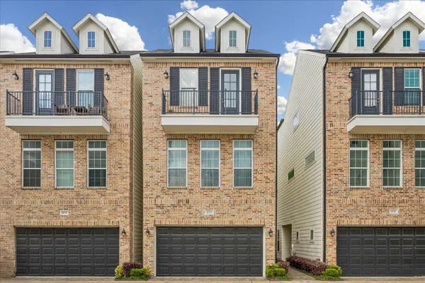 $3,900 | 1033 Ashland Street, Unit A, Houston, TX 77008