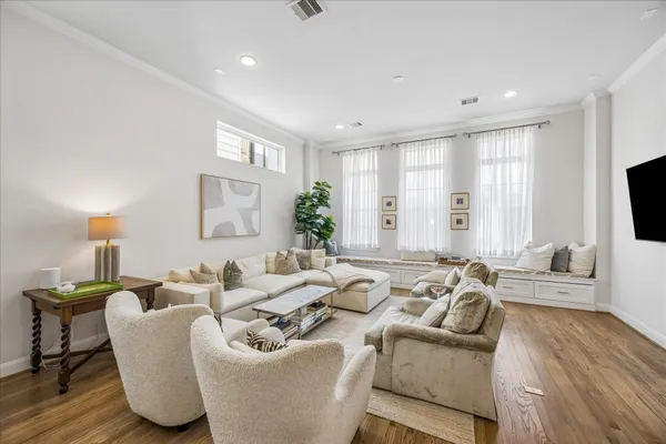 $3,900 | 1033 Ashland Street, Unit A, Houston, TX 77008