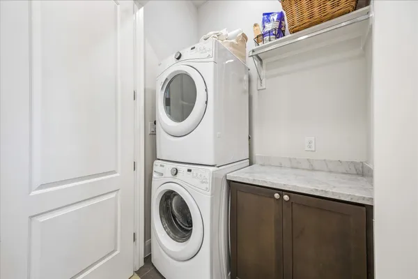 $3,900 | 1033 Ashland Street, Unit A, Houston, TX 77008