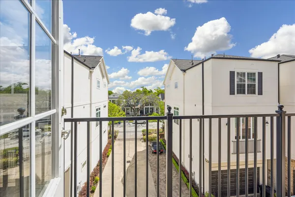 $3,900 | 1033 Ashland Street, Unit A, Houston, TX 77008