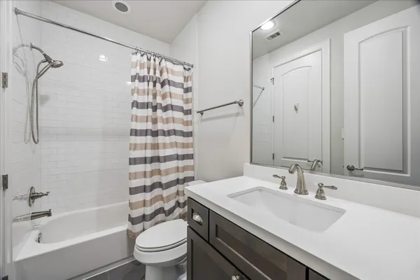 $3,900 | 1033 Ashland Street, Unit A, Houston, TX 77008