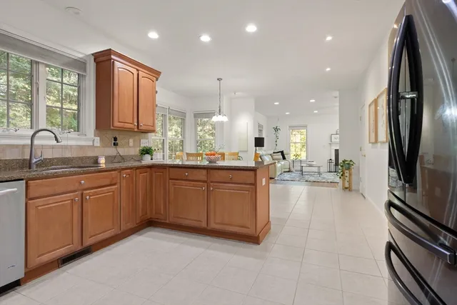 $1,199,000 | 1 Lawton Avenue, Westford, MA 01886
