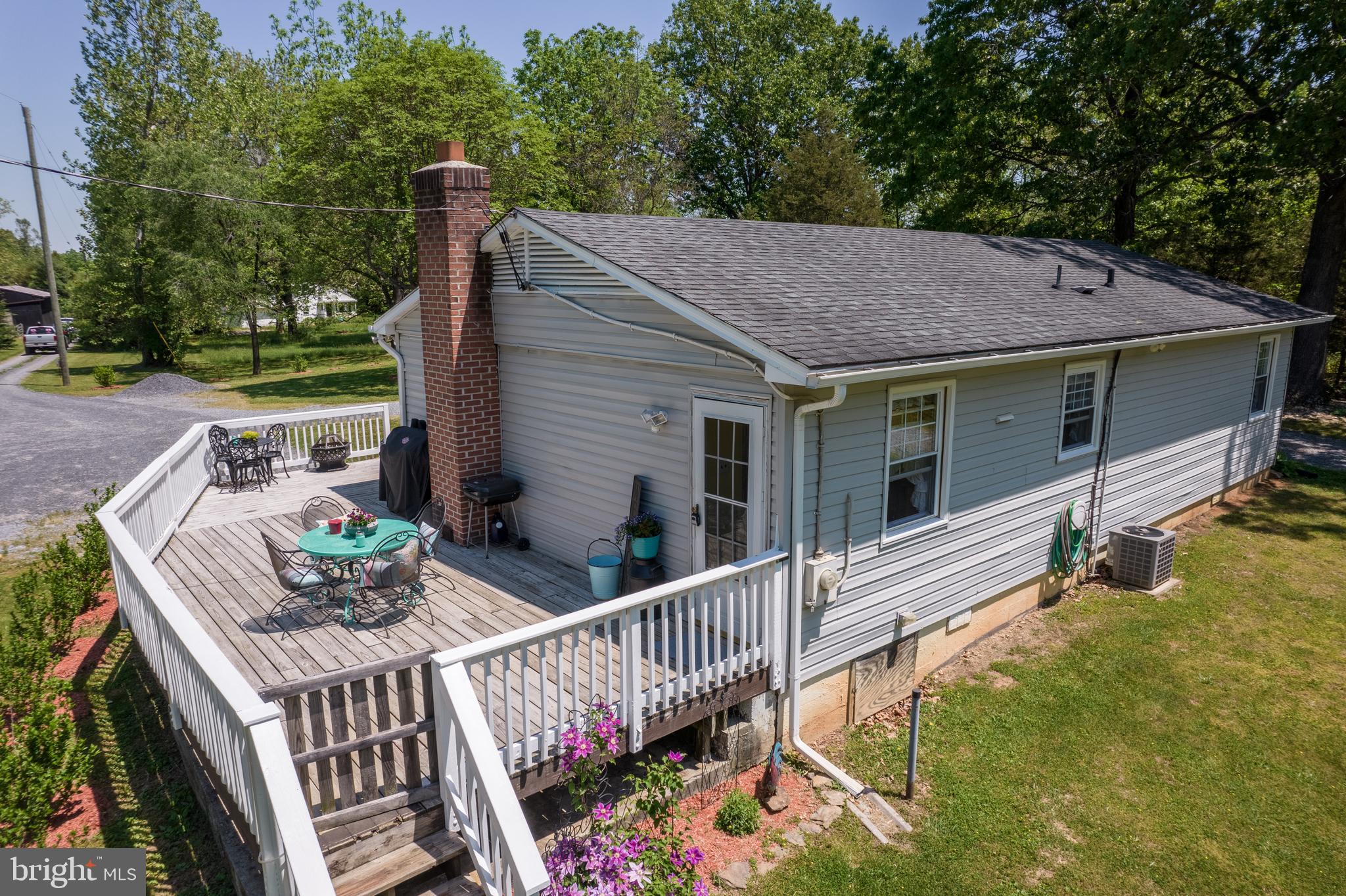 976 Summit Point Road Summit Point, WV 25446 - Photo 13 of 47 Gallery Image 13