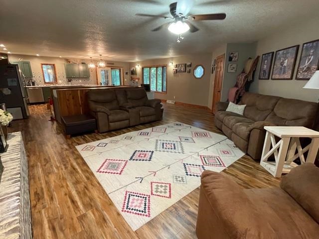 3923 Scenic Bluff Road Thomson, IL 61285 - Photo 15 of 28 a view of a livingroom with furniture and window