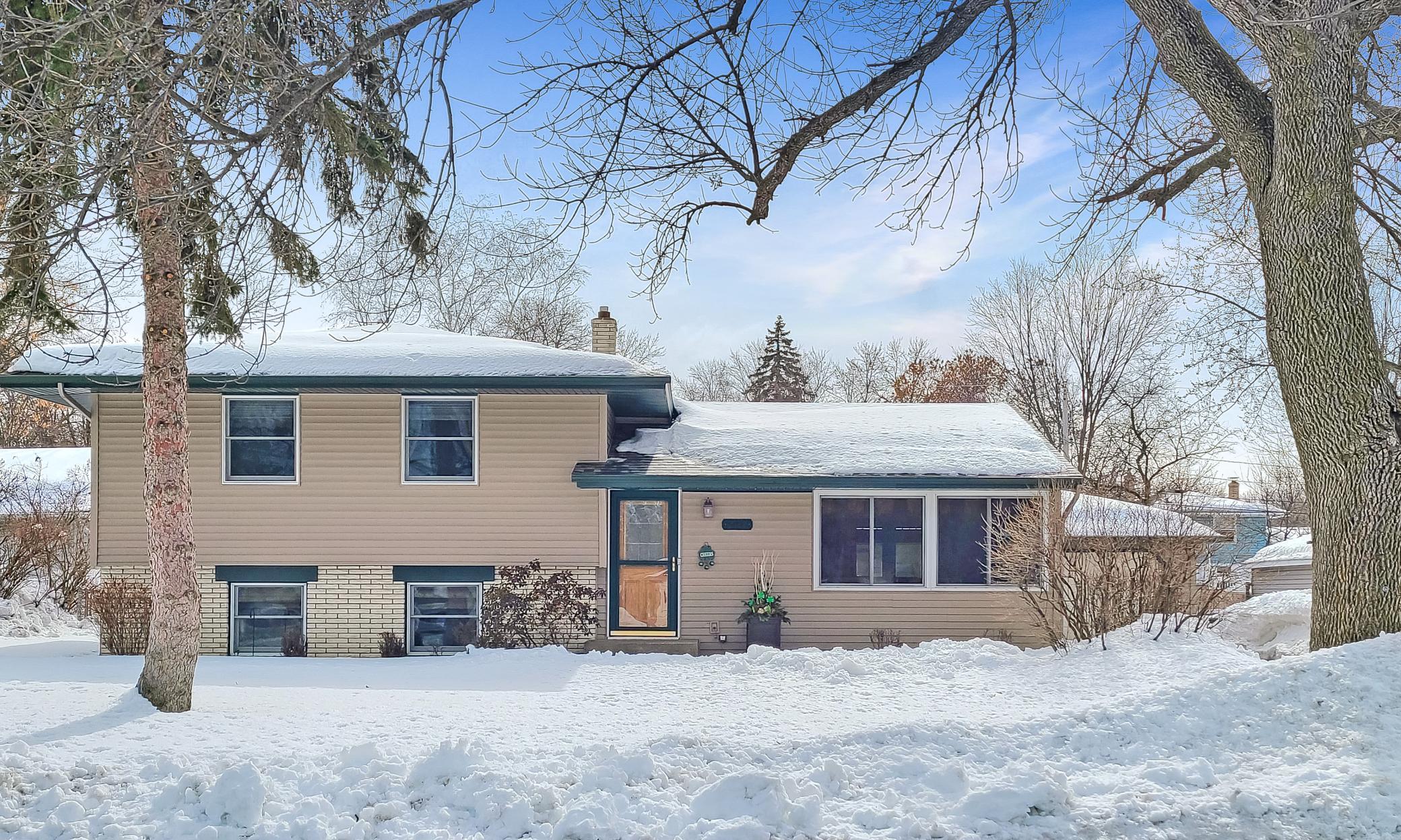 2188 Roth Place White Bear Lake, MN 55110 - Photo 1 of 1 Gallery Image 1