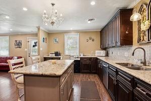 132 Levee View Drive River Ridge, LA 70123 - Photo 6 of 15 Gallery Image 6
