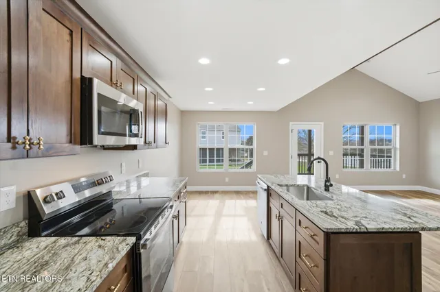 $449,000 | 2830 Alden Glenn Court, Sevierville, TN 37876