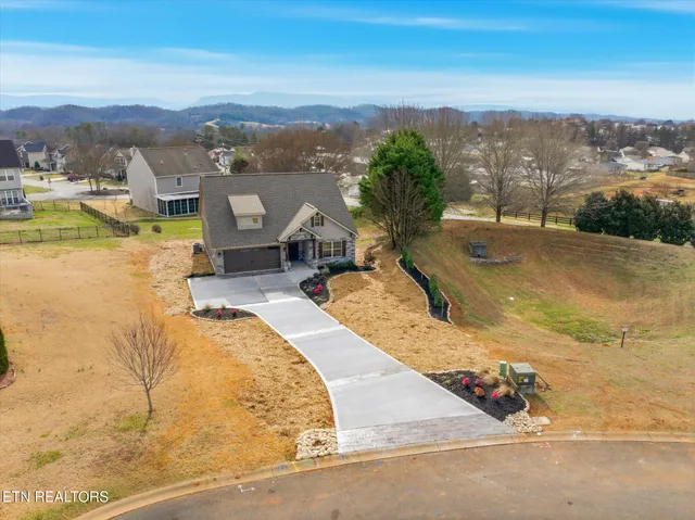 $449,000 | 2830 Alden Glenn Court, Sevierville, TN 37876