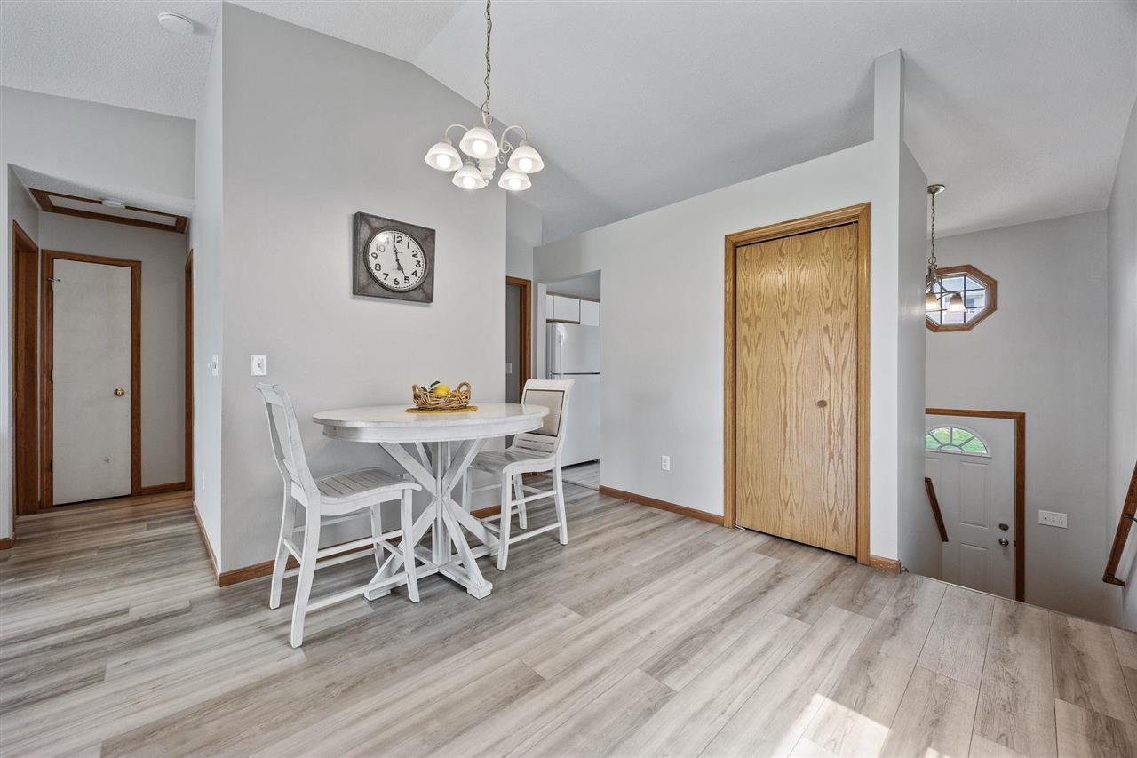 2428 Walden Road Iowa City, IA 52246 - Photo 7 of 25 Gallery Image 7