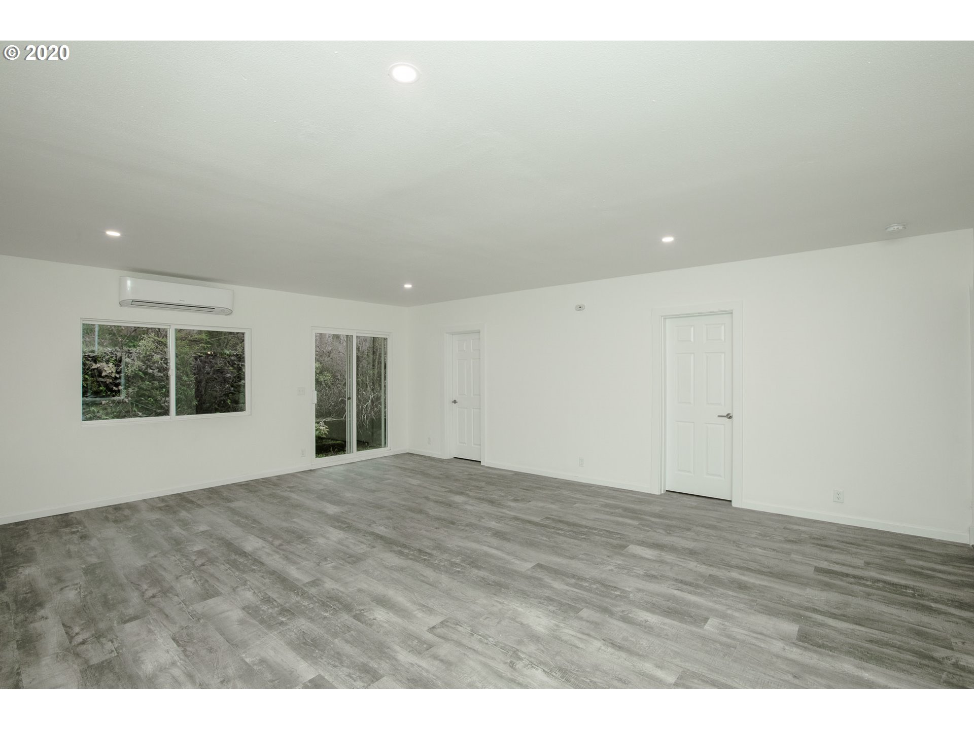 1255 Crenshaw Road Eugene, OR 97401 - Photo 14 of 32 Gallery Image 14