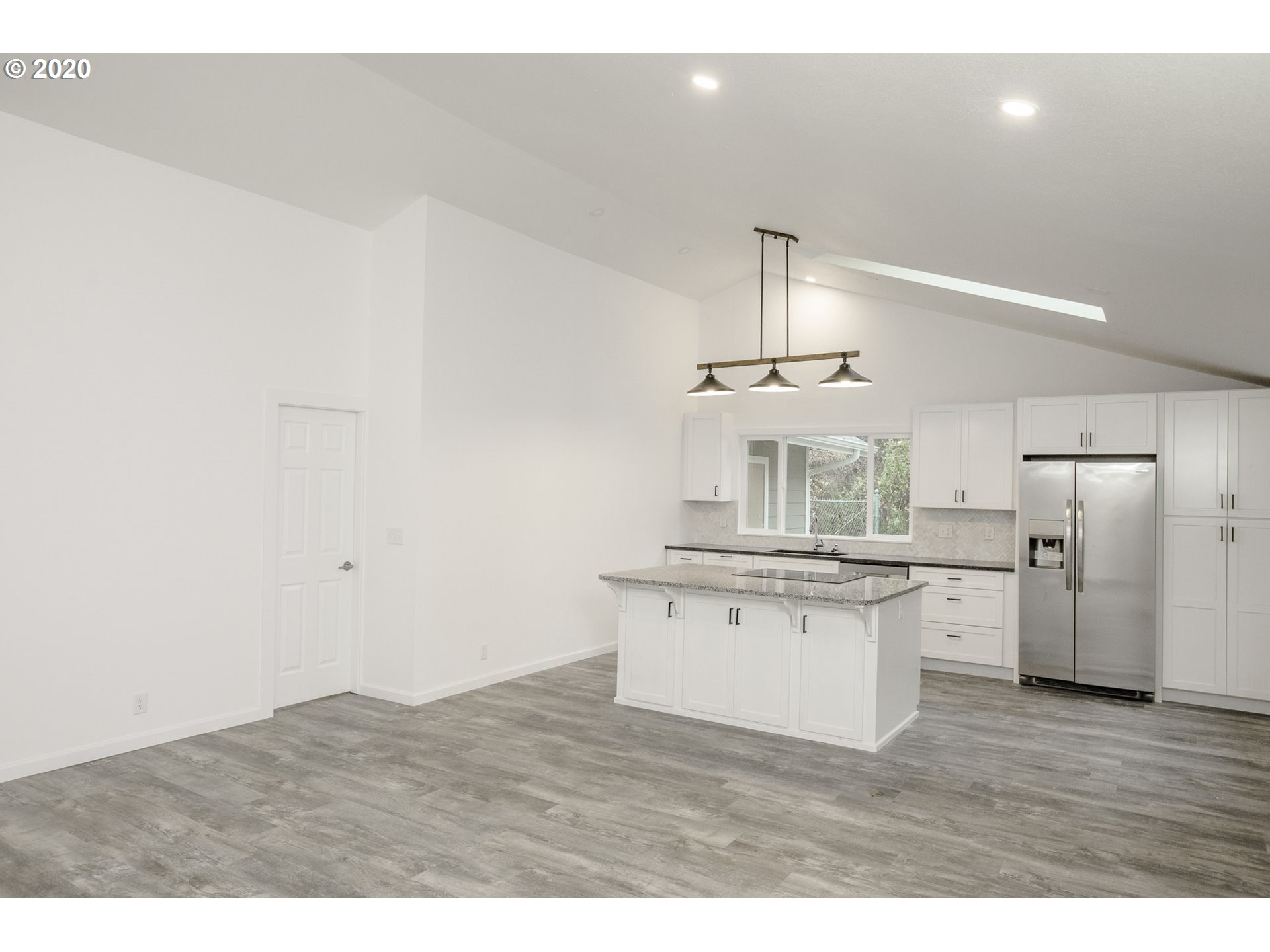1255 Crenshaw Road Eugene, OR 97401 - Photo 9 of 32 Gallery Image 9