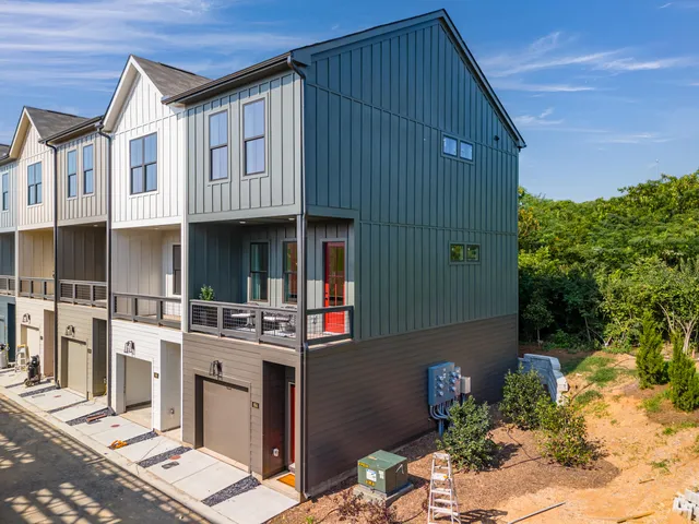 $386,295 | 616 Belle Trace Circle, Unit 103, Chattanooga, TN 37405