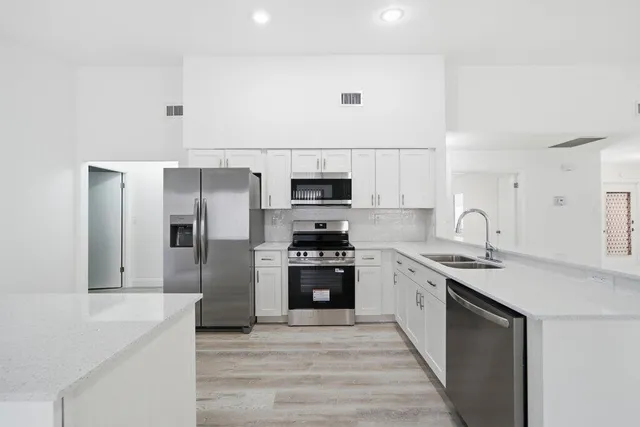 $569,900 | 905 Northwest 22nd Avenue, Delray Beach, FL 33445