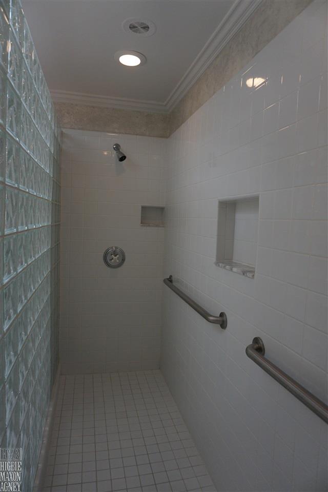 295 Lincoln Road Grosse Pointe, MI 48230 - Photo 30 of 36 50044150-29.JPG