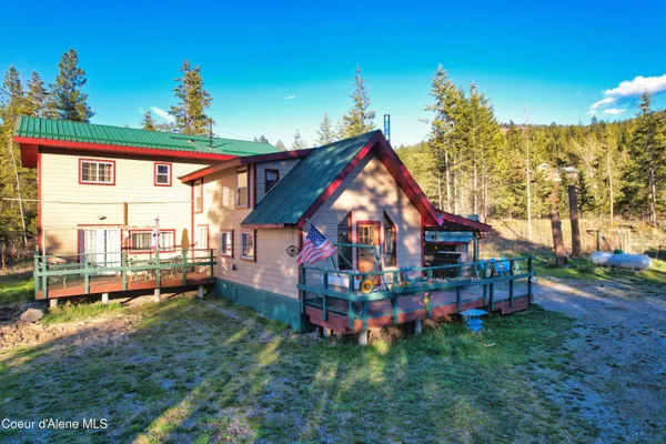 $625,000 | 295 Glacier Road, Bonners Ferry, ID 83805