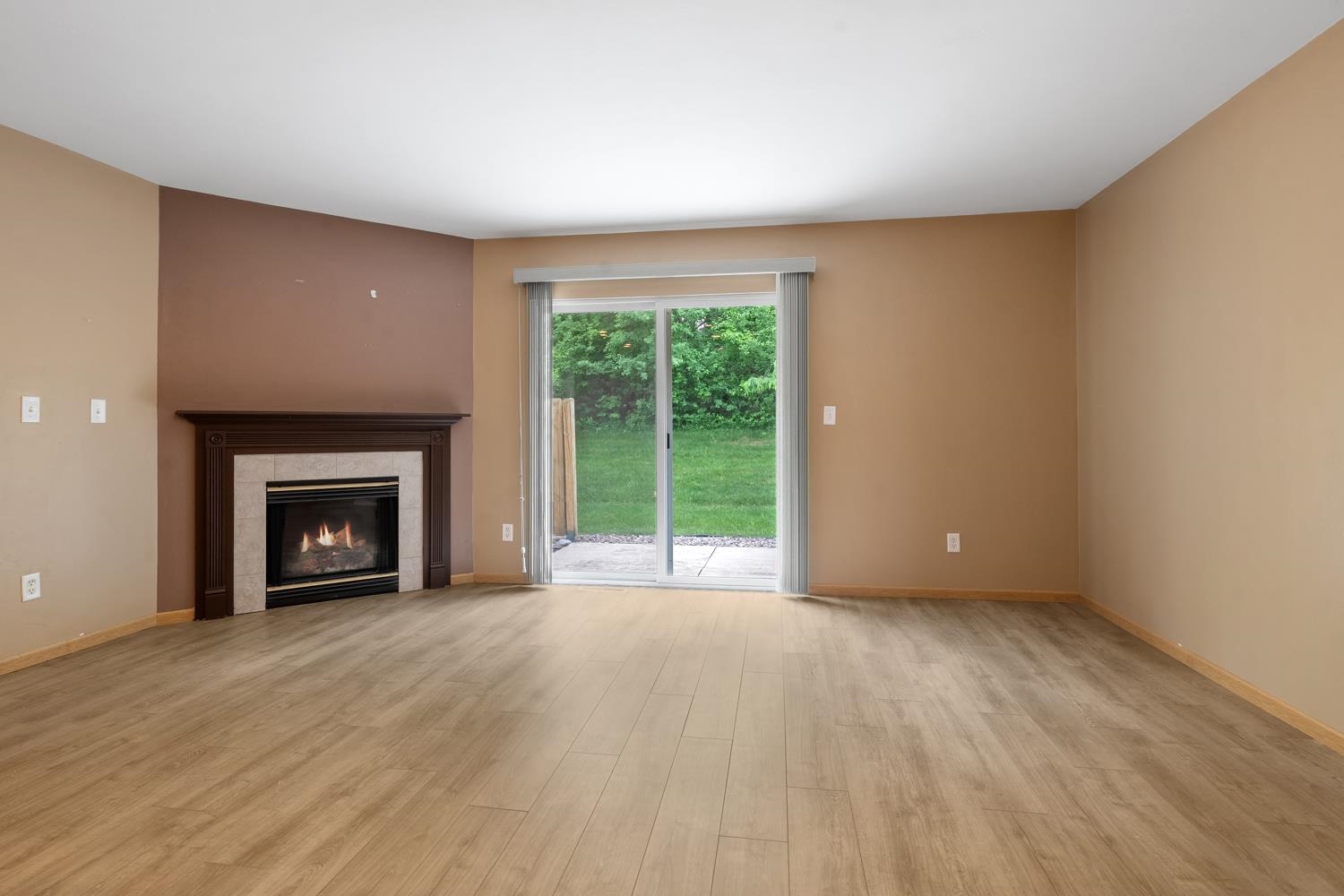 2551 Telluride Trail, Unit F Green Bay, WI 54313 - Photo 10 of 26