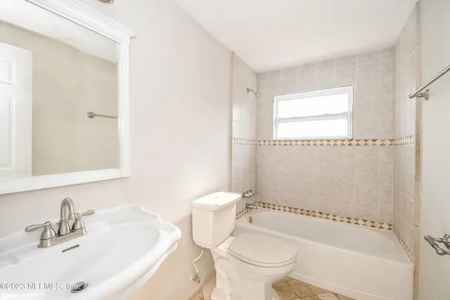 $2,020 | 2130 Liscard Road West, Jacksonville, FL 32246