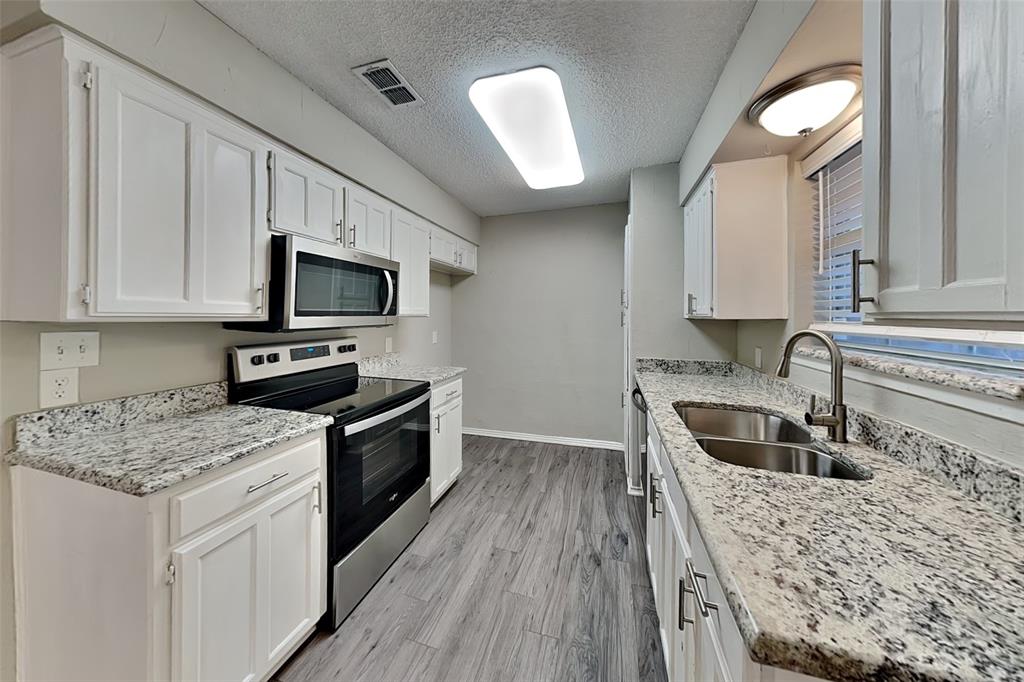 8021 Berrybrook Drive Watauga, TX 76148 - Photo 5 of 18