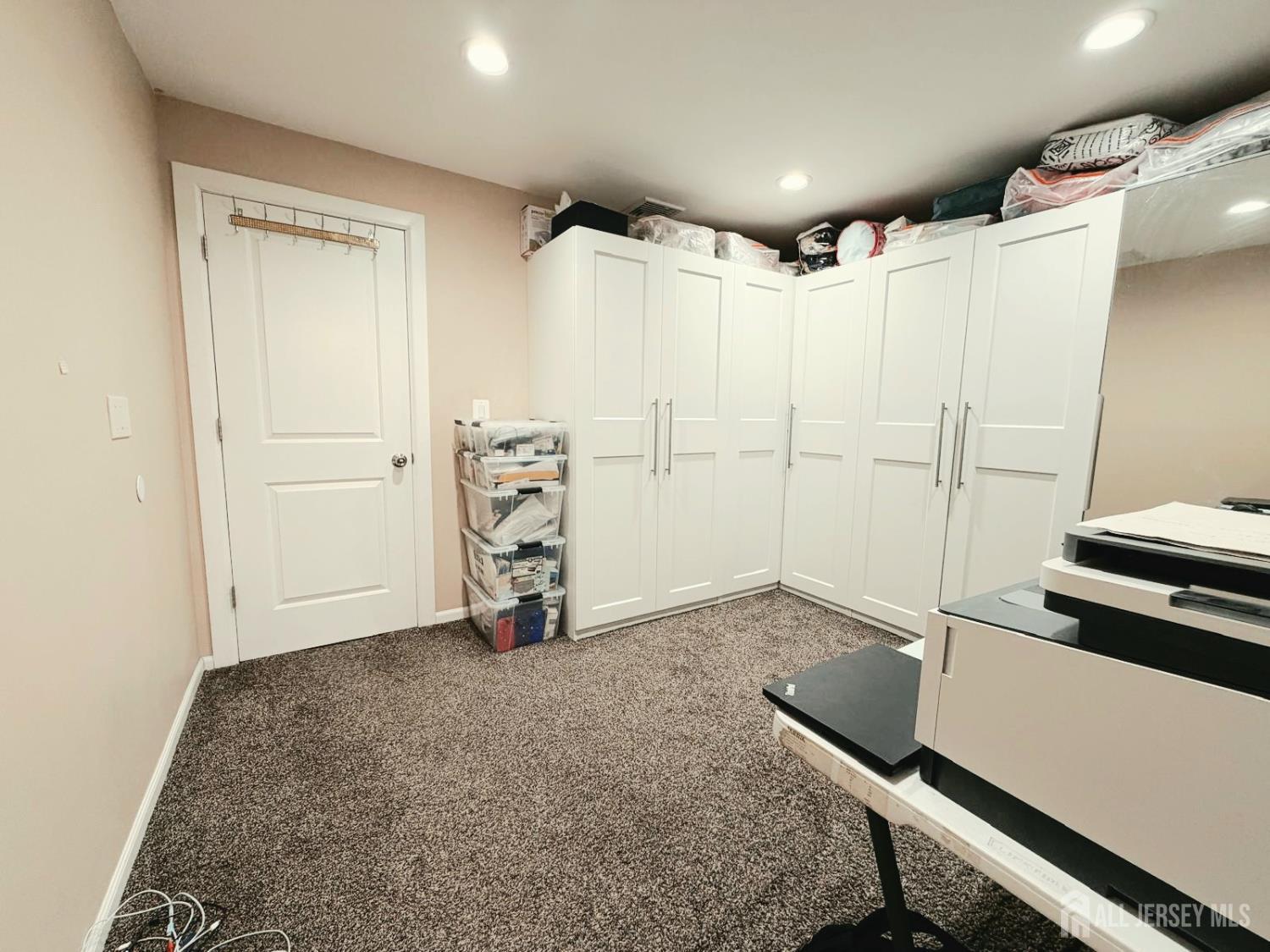 35 Clark Avenue Edison, NJ 08817 - Photo 24 of 35
