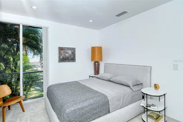 $15,000 | 213 North Washington Drive, Sarasota, FL 34236