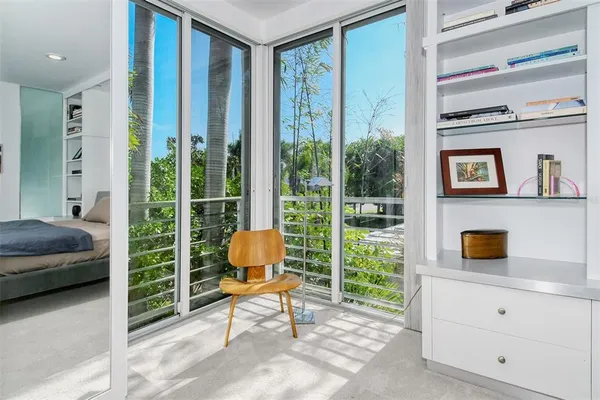 $15,000 | 213 North Washington Drive, Sarasota, FL 34236