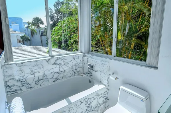$15,000 | 213 North Washington Drive, Sarasota, FL 34236