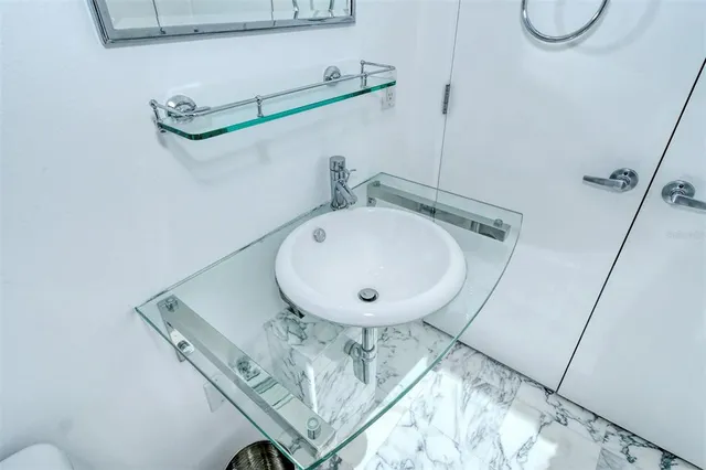 $15,000 | 213 North Washington Drive, Sarasota, FL 34236