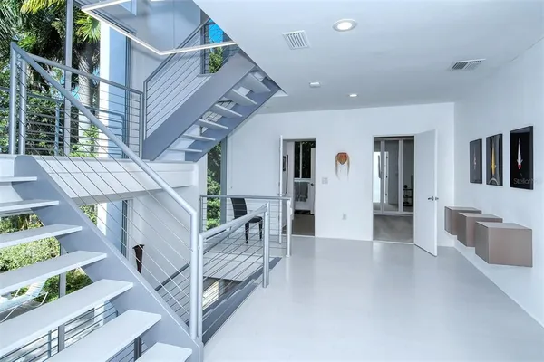 $15,000 | 213 North Washington Drive, Sarasota, FL 34236