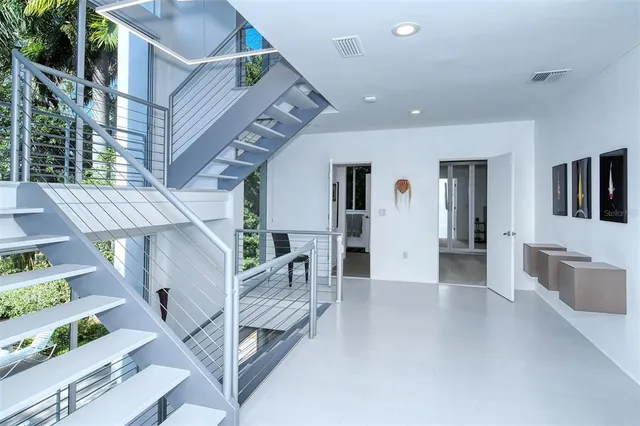 $15,000 | 213 North Washington Drive, Sarasota, FL 34236