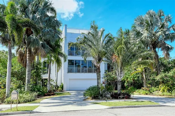 $15,000 | 213 North Washington Drive, Sarasota, FL 34236