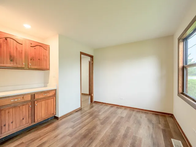 $124,900 | 19211 Elm Drive, Unit 145, Country Club Hills, IL 60478