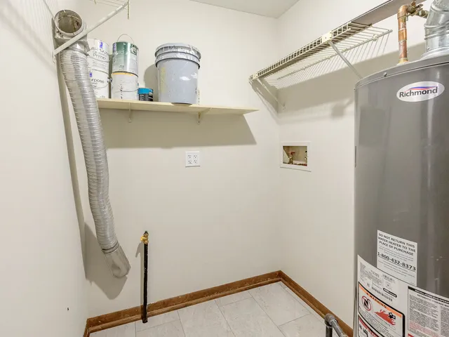 $124,900 | 19211 Elm Drive, Unit 145, Country Club Hills, IL 60478