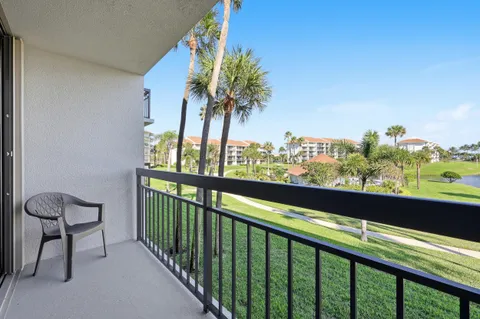 $699,000 | 501 South Seas Drive, Unit 203, Jupiter, FL 33477