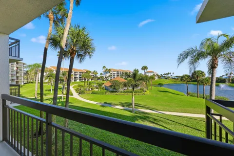 $699,000 | 501 South Seas Drive, Unit 203, Jupiter, FL 33477