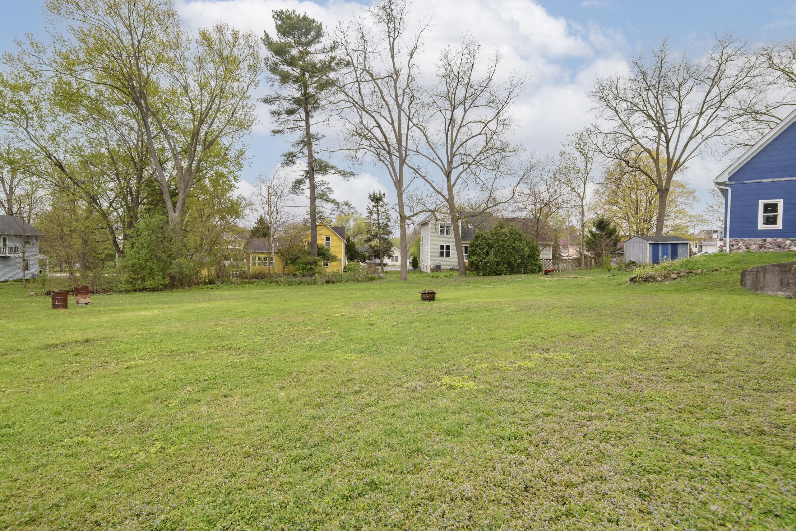 220 Fox Street Mukwonago, WI 53149 - Photo 40 of 44 Large Yard
