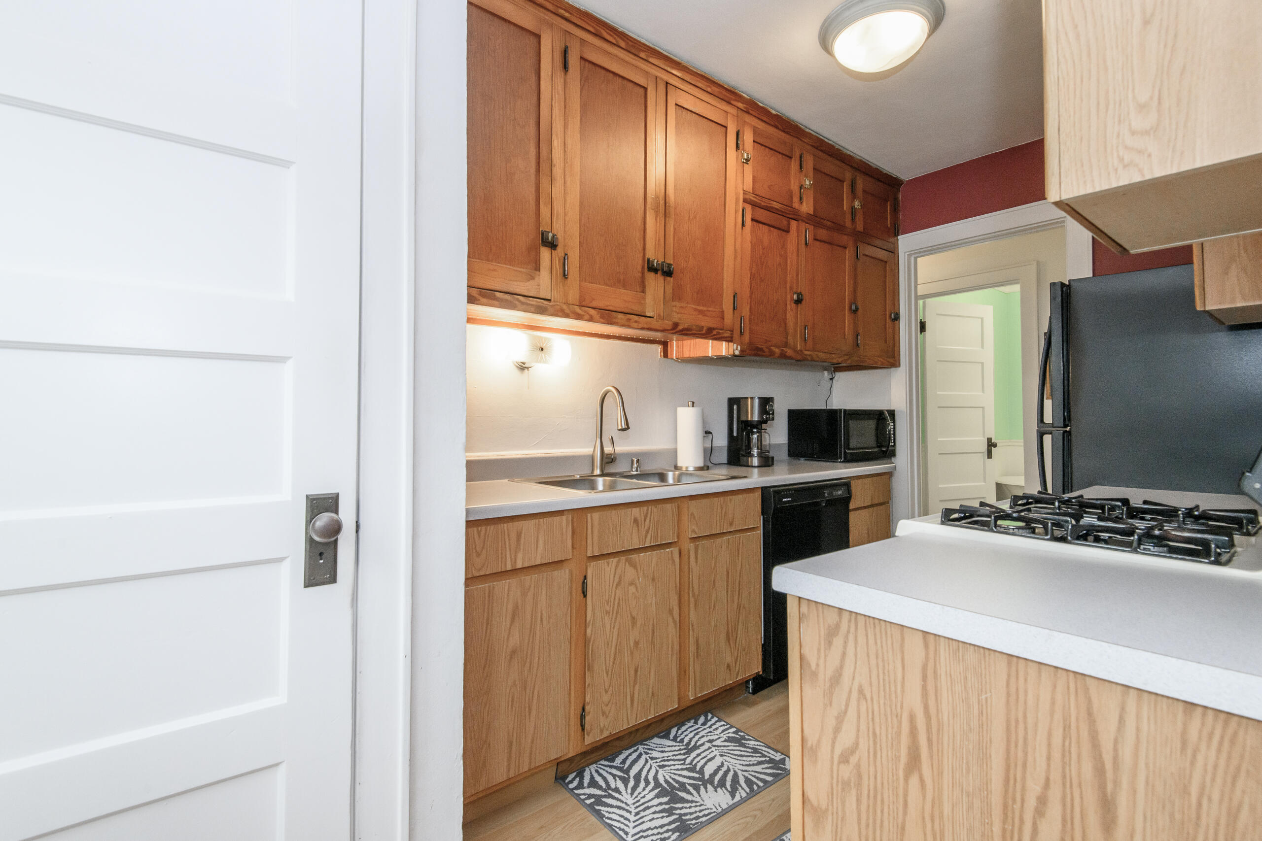 220 Fox Street Mukwonago, WI 53149 - Photo 10 of 44 Kitchen