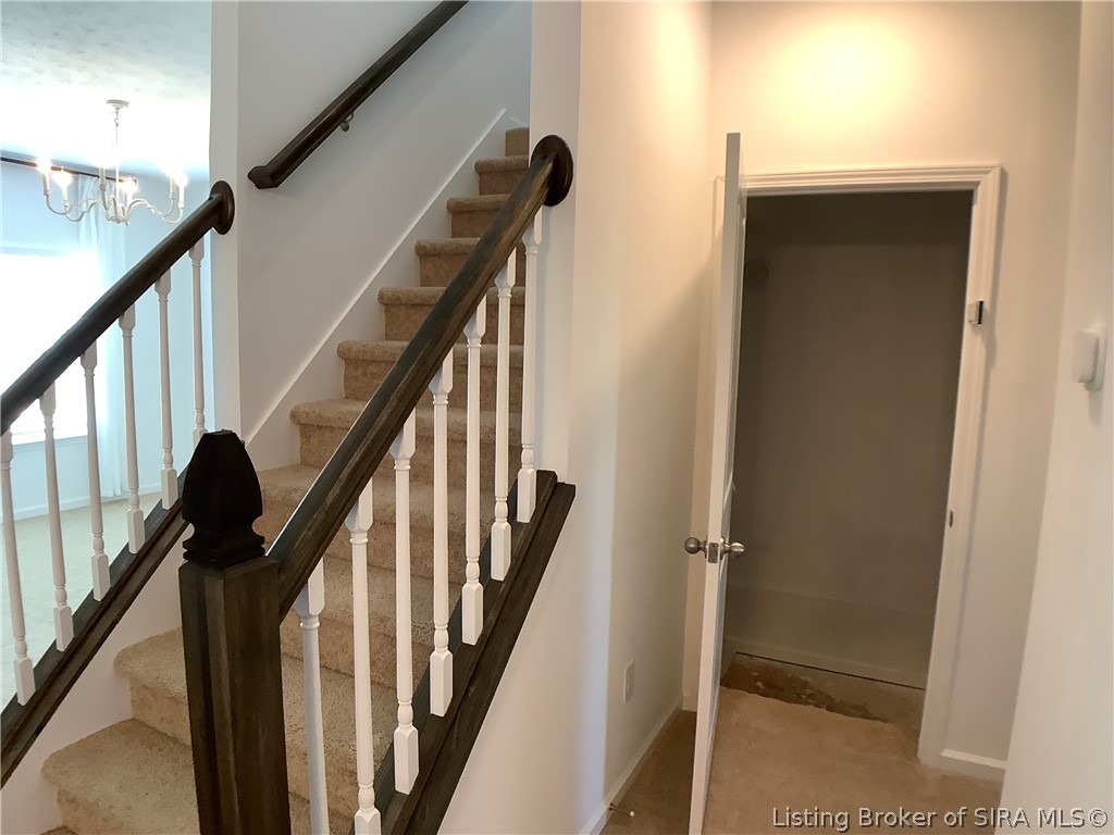 8040 Schrieber Road Floyds Knobs, IN 47119 - Photo 11 of 45