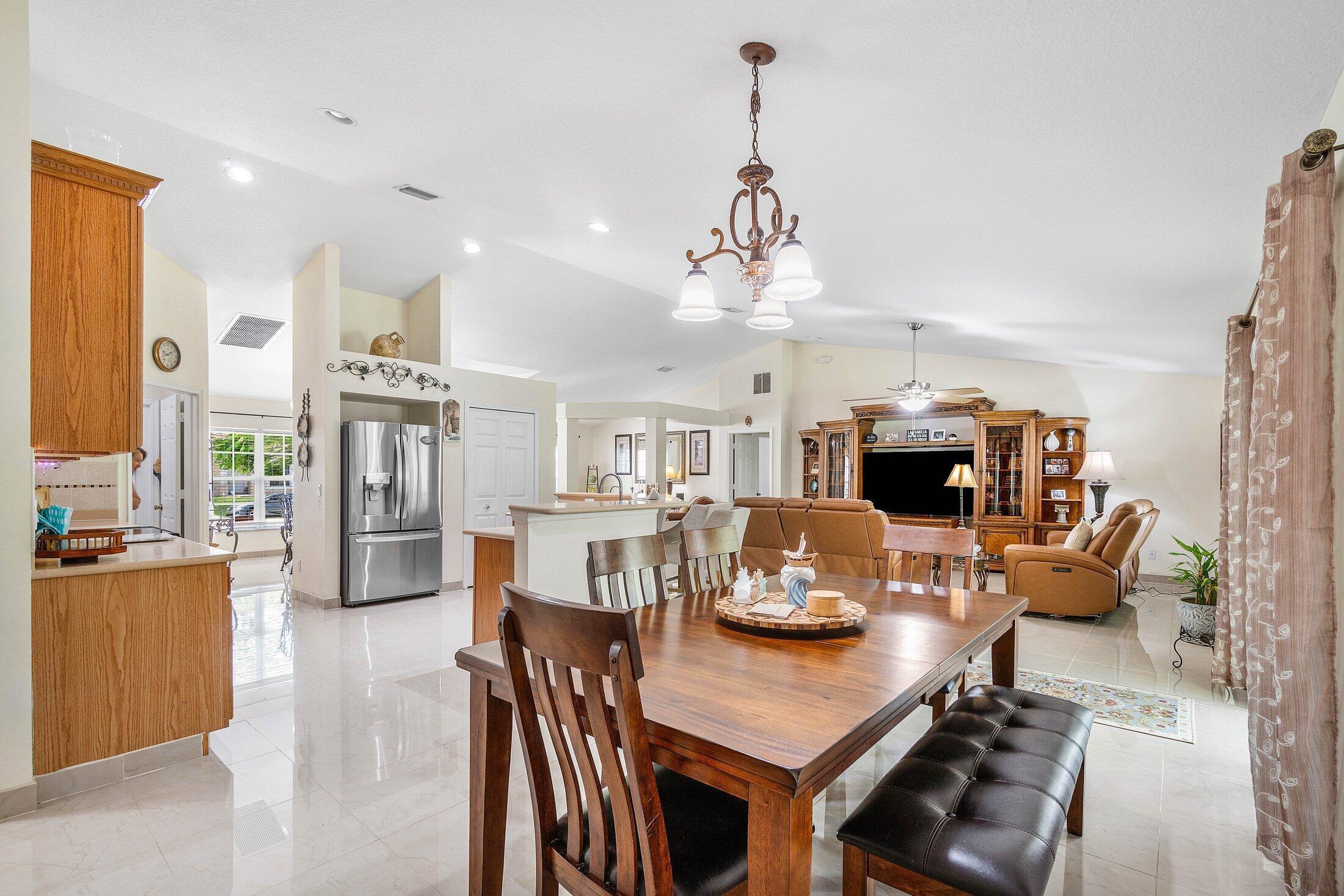 1629 Southwest Fortune Road Port St. Lucie, FL 34953 - Photo 17 of 35 Dinette Area