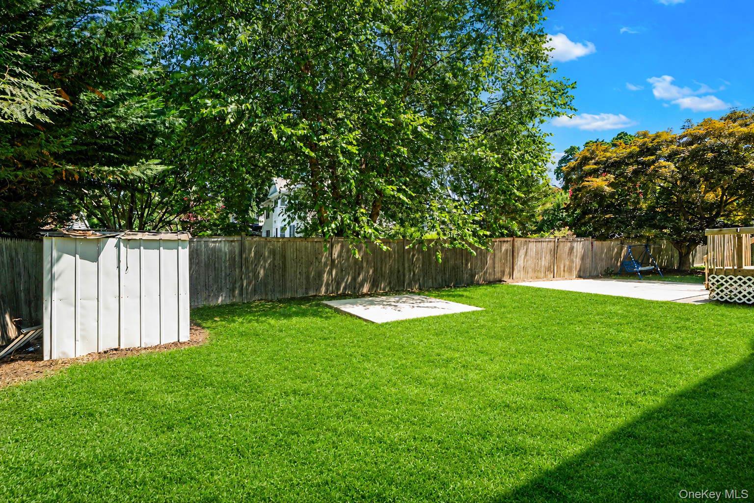 12 Sycamore Road Rocky Point, NY 11778 - Photo 32 of 38