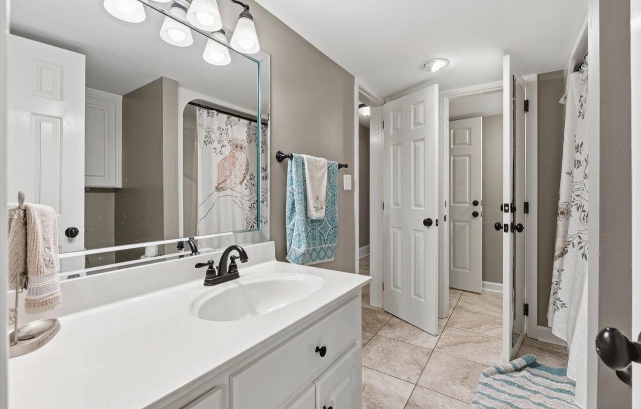 110 West Woodglen Road Spartanburg, SC 29301 - Photo 37 of 48